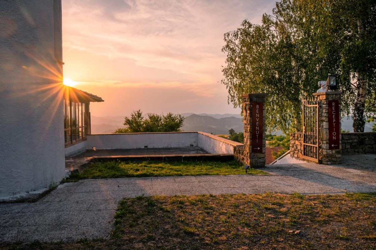 Hotel Butterfly - Il Nido D'Amore Bologna Monzuno Exterior photo